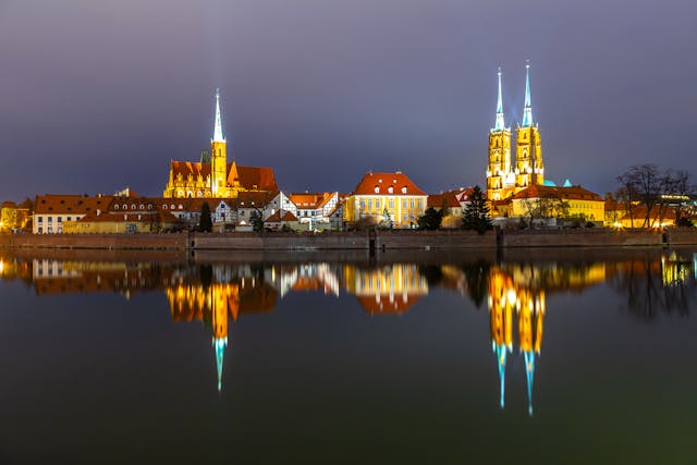 wycieczka szkolna do wrocławia wieczorową porą